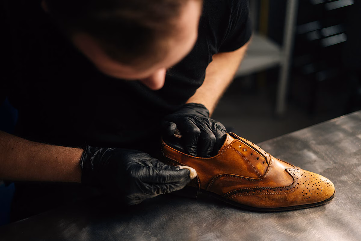 ۷ دلیل برای اینکه پاییز امسال کفش چرم انتخاب کنید
