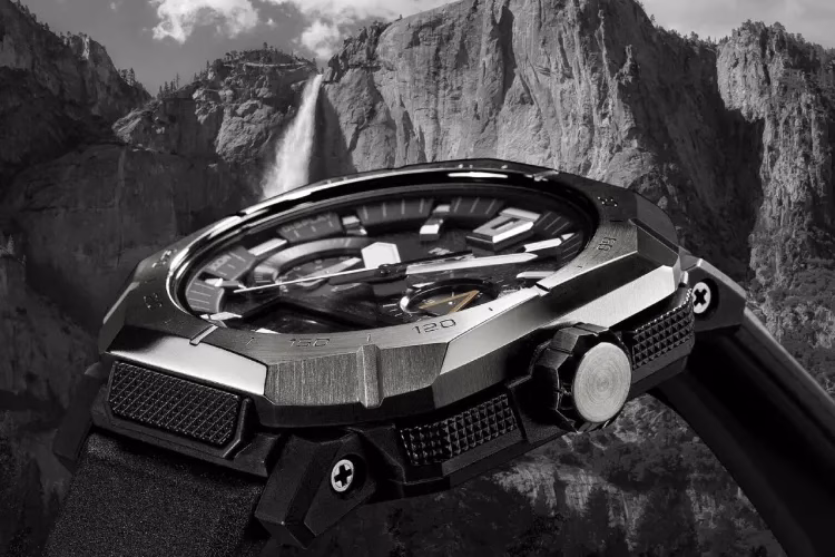 ساعت کاسیو PRO TREK PRW-B1000 با طراحی الهامگرفته از الکاپیتان