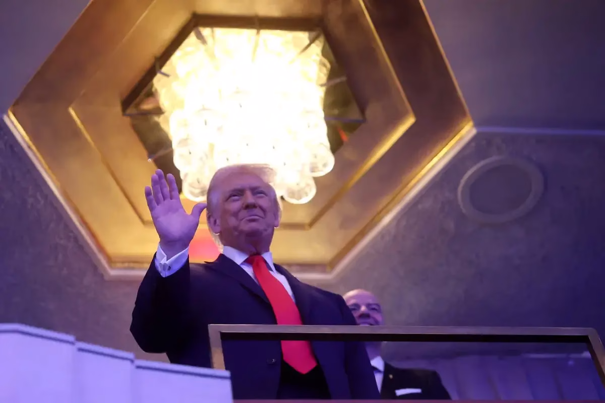 اهدای جایزه صلح فیفا به ترامپ؛ جنجال بزرگ قرعه‌کشی ۲۰۲۶